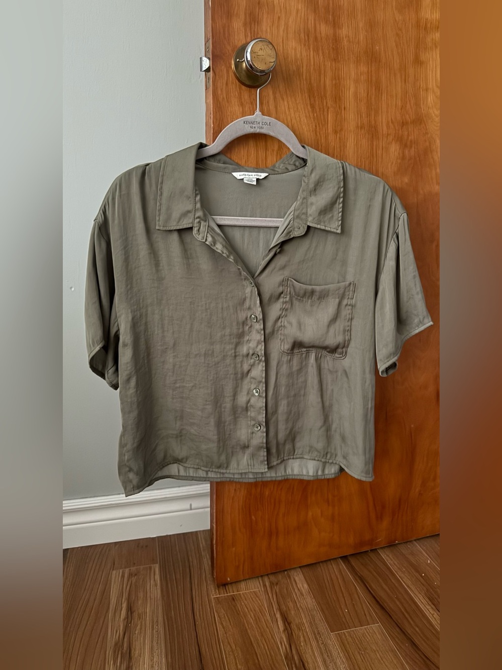 American Eagle Olive Green Satin Short Sleeve Button Up Shirt Size S